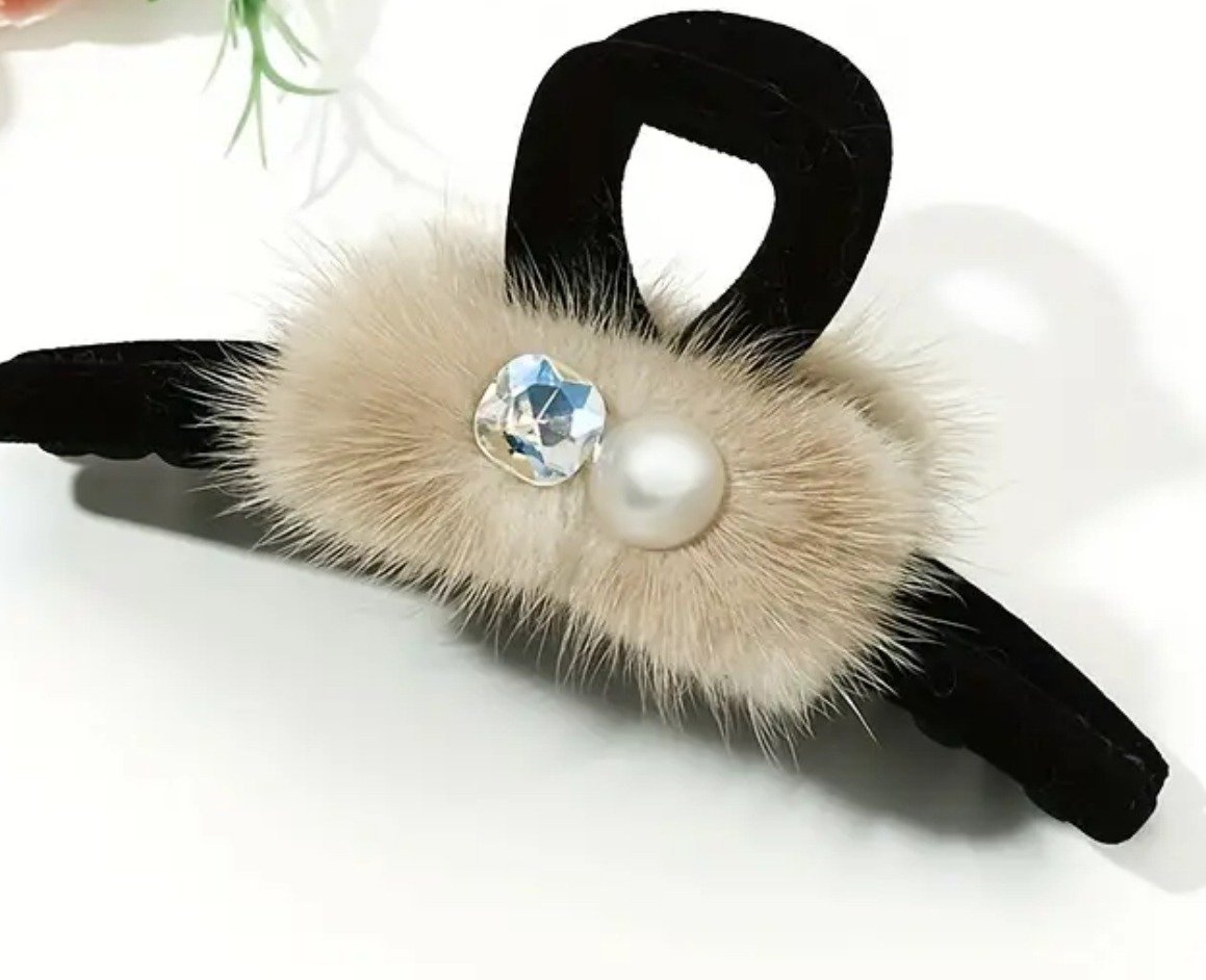 Κοκαλάκι μαύρο με γούνα - Image 2