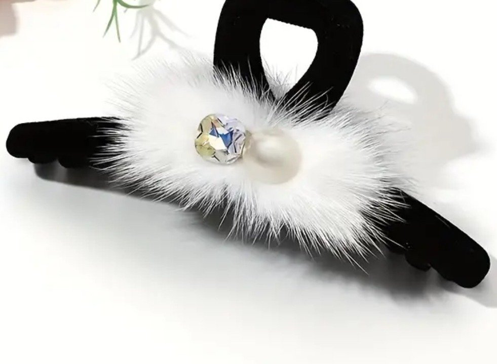 Κοκαλάκι μαύρο με γούνα